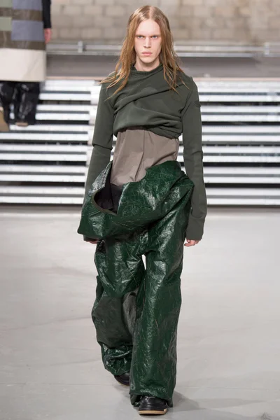 Look 6